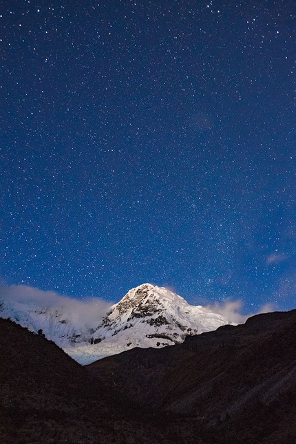 Nevado Huantsan, Cordillera Blanca - Nevado Huantsan: notte stellata al Campo Base.