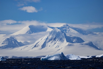 Progetto Antartide, Manuel Lugli - Antartide: Mount Francais