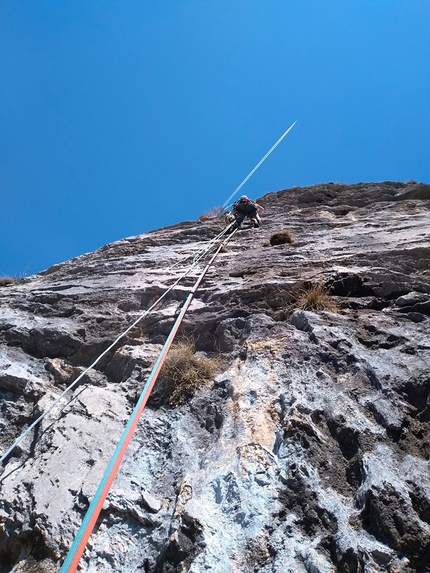 Roccione di Ranzo, Valle del Sarca, Nicola Cont, Martin Giovanazzi, Elio Mazzalai - Speta che Vegno, Croz dele Mirandole, Valle del Sarca: during the first ascent