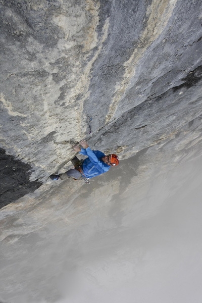Matthias Trottmann - Matthias Trottmann climbing his Piz Dal Nas (8b, 500m), Titlis, Switzerland