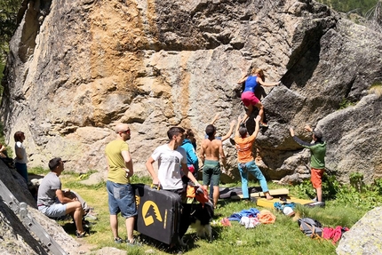 Granpablok, il raduno boulder sotto il Gran Paradiso in Valle d’Aosta