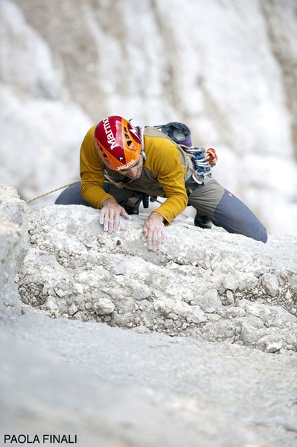 Menhir - Sass dla Crusc - Nicola Tondini during the first free ascent of Menhir, Pilastro di Mezzo, Sass dla Crusc, Dolomites