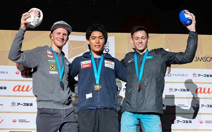 Campionati del mondo di arrampicata 2019  - 2 Jakob Schubert (AUT) 1 Tomoa Narasaki (JPN)  3 Rishat Khaibillin (KAZ)