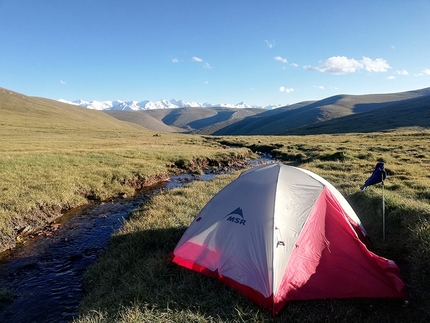 Kyrgyzstan trekking, Tian Shan - Trekking in Tian Shan, Kyrgyzstan: Echilitas pass
