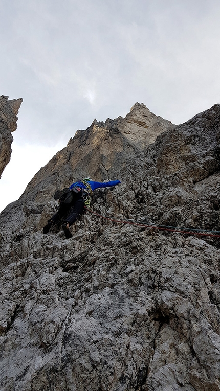 Nuova via d'arrampicata alla Torre Delago, Torri del Vajolet, Catinaccio