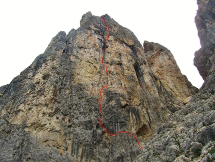 Sciliar Dolomiti, - Il tracciato di Bocca del leone allo Sciliar, Dolomiti, aperta da Maurizio Giordani e Ivo Rabanser nel 2013