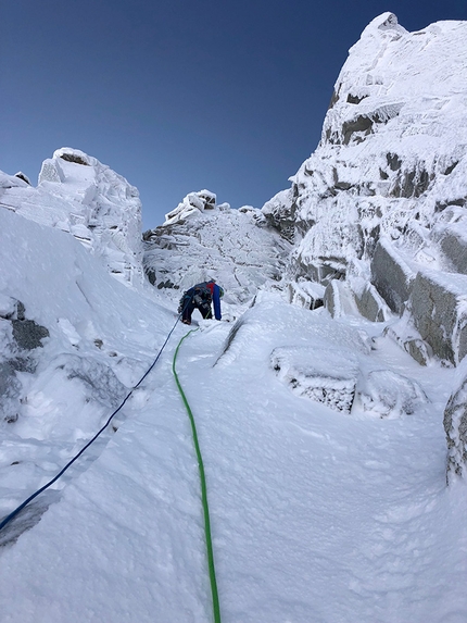 Grand Flambeau Mont Blanc, Ezio Marlier - Ezio Marlier on Grand Flambeau (Mont Blanc) making the first ascent of Cuori di ghiaccio with Sergio Fiorenzano