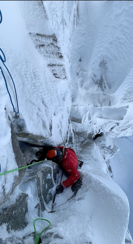 Grand Flambeau Mont Blanc, Ezio Marlier - Sergio Fiorenzano on Grand Flambeau (Mont Blanc) making the first ascent of Cuori di ghiaccio with Ezio Marlier