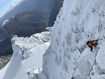 Grand Flambeau, due nuove vie aprono la stagione di ghiaccio e misto sul Monte Bianco