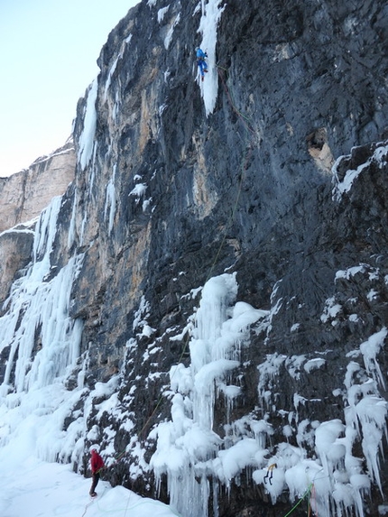 Val Travenanzes cascate di ghiaccio Dolomiti - La Churri, Val Travenanzes, Dolomiti: Diego Toigo su L2