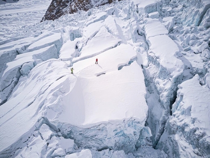 Simone Moro e Tamara Lunger, caduta in un crepaccio al Gasherbrum