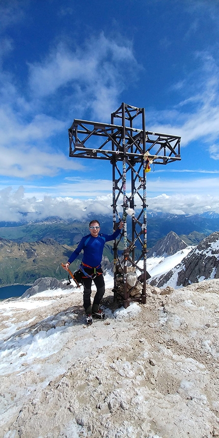Fibrosi Cistica - Gabriel Zeni in cima alla Punta Penia, Marmolada, Dolomiti, giungo 2019