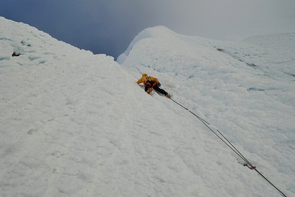 Fabian Buhl Cerro Torre paraglider - Fabian Buhl climbing the headwall of Cerro Torre
