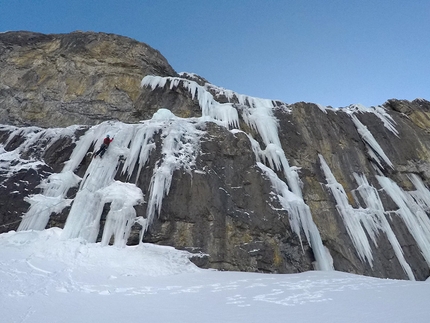 Cascate di ghiaccio in Valle del Braulio sopra Bormio