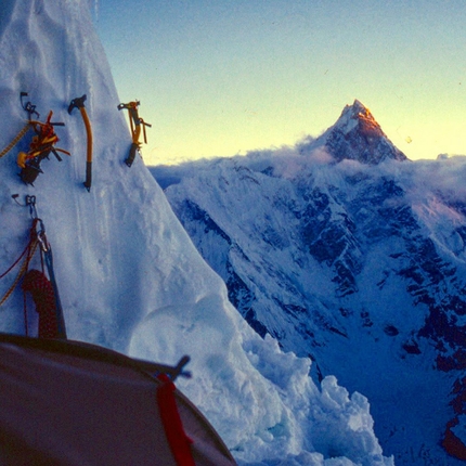 Steve House - Today at 18:00 CET live streaming with American alpinist Steve House as he talks about his attempt on the unclimbed North Pillar of Masherbrum and how this paved the way for some of the most important ascents of his career.