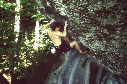 Iker Pou - Iker Pou climbing Action Directe in Frankenjura, Germany in 2000.