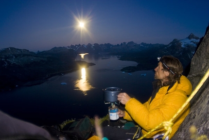 Greenland climbing, Eliza Kubarska, David Kaszlikowski - Greenland Torsukattak fjord: 