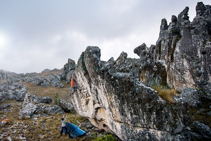 Paul Robinson - Paul Robinson making the first ascent of The show out V9/7C, Chimanimani, Zimbabwe
