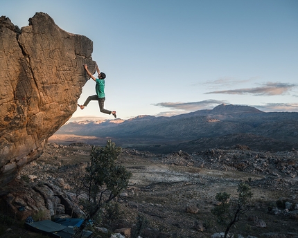 Paul Robinson - Paul Robinson making the first ascent of Mato Oput V11/8A, Cederberg, Rocklands
