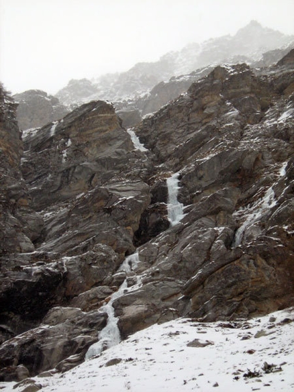 Cascate Valle dell'Orco e Piantonetto - Vista dei primi 4 tiri della Cascata delle miniere (Valle dell'Orco)