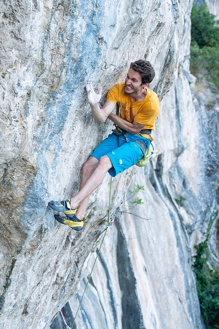 Stefano Ghisolfi takes The Bow, new 9a+ at Padaro, Arco