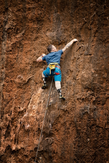 Andrea Lanfri - Andrea Lanfri rock climbing