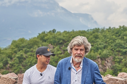 Reinhold Messner, Nirmal Purja - Reinhold Messner e Nirmal Purja al Castel Firmiano alle porte di Bolzano