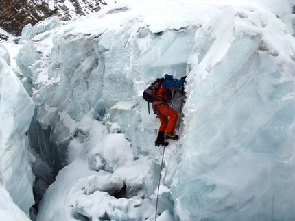 Gasherbrum II - Winter 2011 - Climbing past a serac