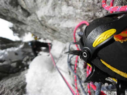 Ice climbing Val Masino - Sulla Goulotte Santanna