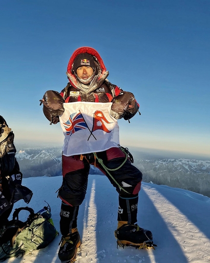 Nirmal Purja sul K2 in inverno senza ossigeno supplementare