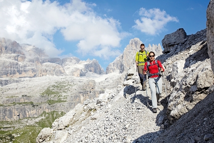 Via delle Normali Dolomiti di Brenta - Dolomiti di Brenta: trekking verso il Rifugio XII Apostoli