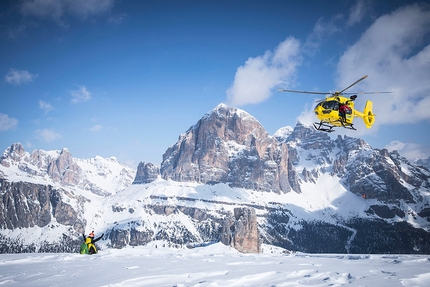 Karpos donates 30,000 euros to Italian Mountain Rescue