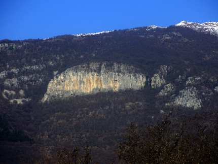 Sengio Rosso, rock climbing beneath Monte Baldo