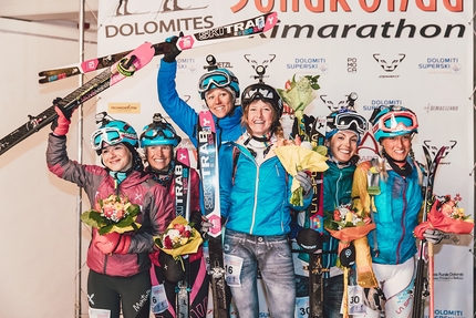 Sellaronda Ski Marathon 2019 - Podio femminile Sellaronda Ski Marathon 2019: 2. Corinna Ghirardi e Bianca Balzarini, 1. Laetitia Roux e Martina Valmassoi, 3. Margit Zulian e Paola Gelpi