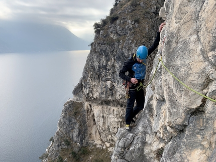 Luis Sepúlveda, nuova via d’arrampicata sopra il Lago di Garda