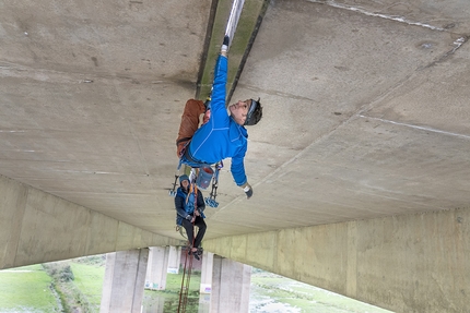 Tom Randall and Pete Whittaker climb their biggest roof crack below UK motorway bridge