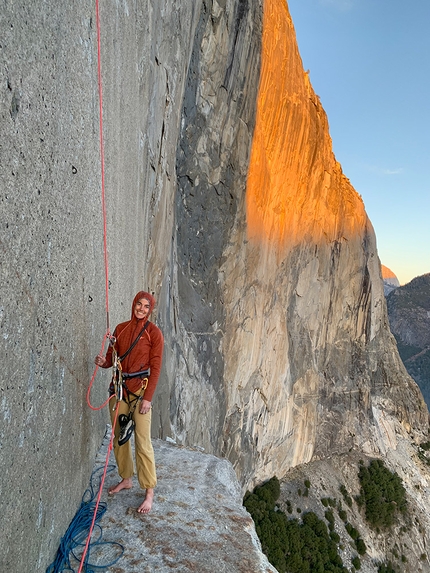 The Nose, El Capitan, Yosemite, Stefano Ragazzo, Silvia Loreggian - Silvia Loreggian sulla Cap Tower al tramonto, El Capitan, Yosemite