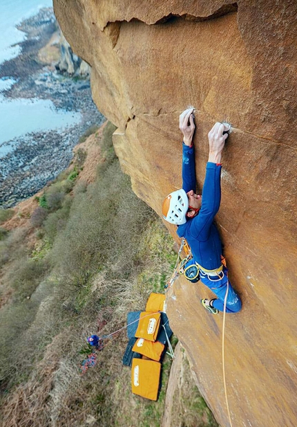 Franco Cookson climbs Immortal at Maiden's Bluff, UK