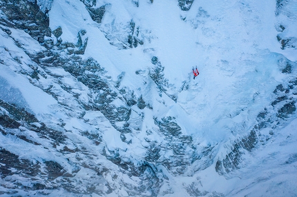 Watch Dave MacLeod soloing the Orion Face Direct on Ben Nevis in Scotland