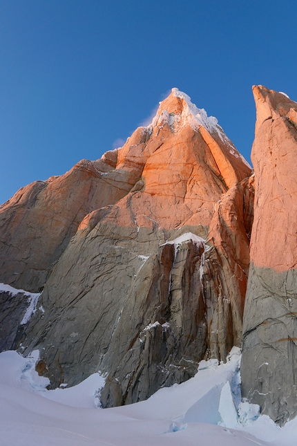 Cerro Torre, Patagonia - La parete est del Cerro Torre in Patagonia
