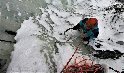 Norvegia cascate di ghiaccio - Cascate di ghiaccio in Norvegia: Gloria sulla Cascata Drivstua, L2