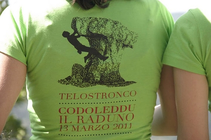 Codoleddu, Sardegna - Il raduno Telostronco il 27 marzo 2011 a Codoleddu, una bellissima nuova area boulder nella provincia di Cagliari in Sardegna.