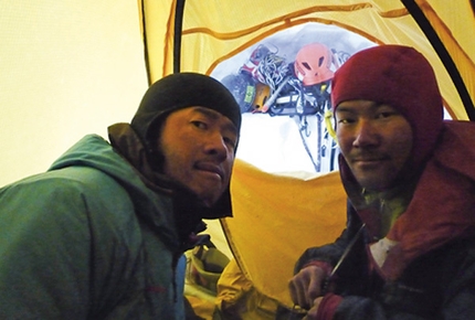 Mount Logan - Yasushi Okada and Katsutaka Yokoyama during their ascent up Mount Logan
