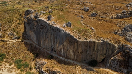 Climbing at risk at Paligremnos - Plakias on Crete, Greece