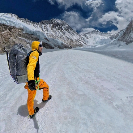 David Göttler, Everest - David Göttler durante la fase di acclimatamento nella valle del silenzio sull'Everest