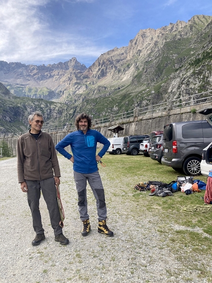 Becco di Valsoera, Filo a Piombo - 2022: Alessandro Zuccon e Andrea Giorda alla partenza per Filo a Piombo al Becco di Valsoera