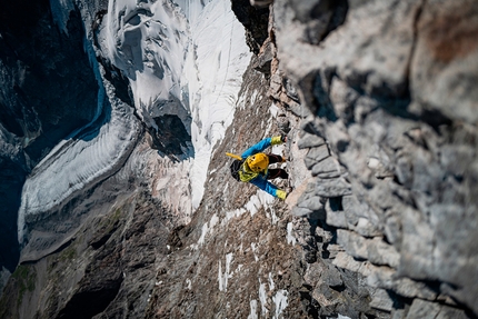 Nadir Maguet - Nadir Maguet climbing Piz Bernina