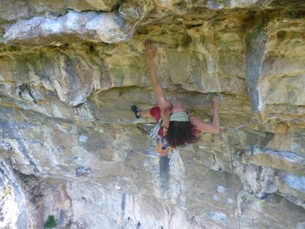 Castelbianco - Claudia Gliglio climbing Rinascilla, 7c+