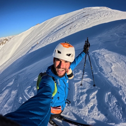 Benjamin Védrines completes solo winter ski mountaineering traverse of Queyras mountains, France
