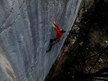 Francesco Morandi ripete Pungitopo alla Red Point Wall di Arco